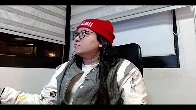 Snapshot of Xander_Taylor_ chatting on October 2025 04:20:02 AM Xander Taylor online show from October 2025 04:20:02 AM