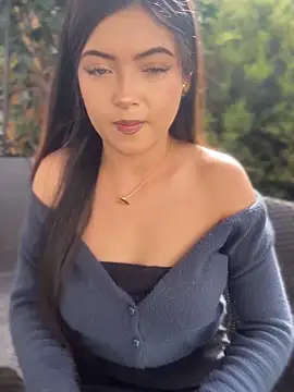 KyliePink  online show from October 2025 01:31:02 PM