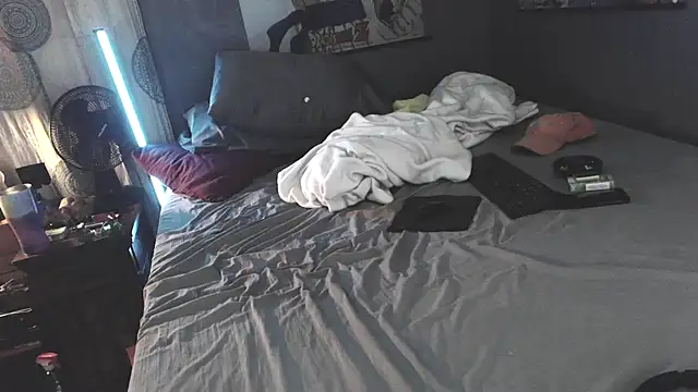 Tommy Love23 online show from March 2026 01:16:02 AM