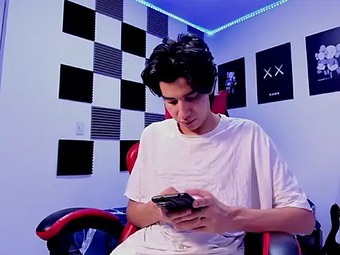 jeycobb online show from December 2025 12:03:02 PM