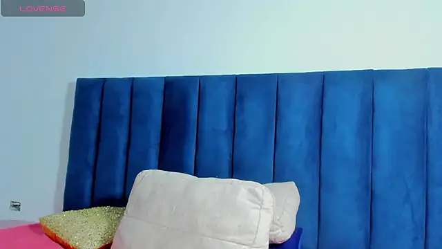 Snapshot of Ahilyn chatting on November 2025 06:50:02 PM Ahilyn online show from November 2025 06:50:02 PM