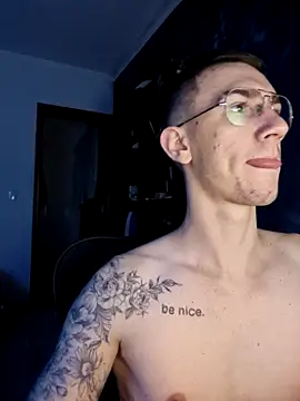 Snapshot of SweetGoodBoy22 chatting on November 2025 12:53:01 AM SweetGoodBoy22 online show from November 2025 12:53:01 AM