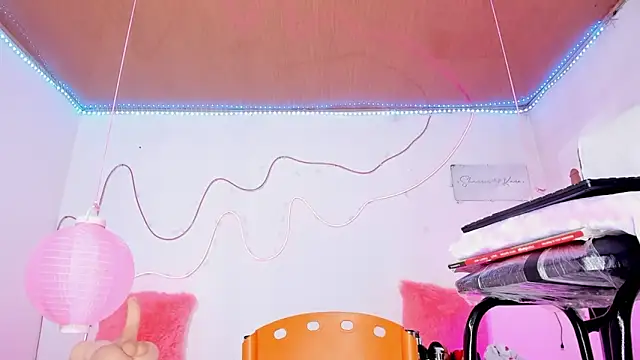 Snapshot of shannon_kinne_ chatting on December 2025 07:53:02 PM shannon kinne online show from December 2025 07:53:02 PM