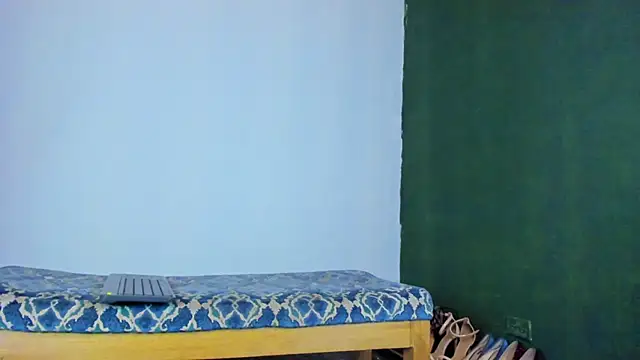 Snapshot of Velourmuse chatting on November 2025 12:43:02 AM Velourmuse online show from November 2025 12:43:02 AM