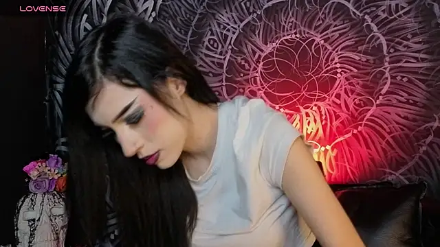 dahlia darkwood online show from February 2026 10:11:01 PM