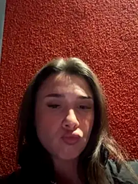 MayaVonDe online show from December 2025 04:23:01 PM