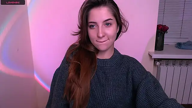 Snapshot of _OlivkaSexy chatting on December 2025 01:20:01 PM OlivkaSexy online show from December 2025 01:20:01 PM