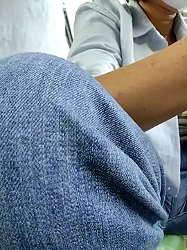 Snapshot of Mymy_love91 chatting on February 2026 08:12:01 AM Mymy love91 online show from February 2026 08:12:01 AM