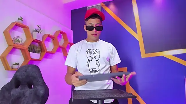 Play boys Hot2 online show from October 2025 11:51:02 AM