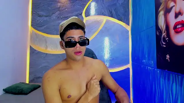 Play boys Hot2 online show from October 2025 01:12:02 PM