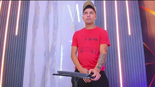 Play boys Hot2 online show from November 2025 04:12:02 AM