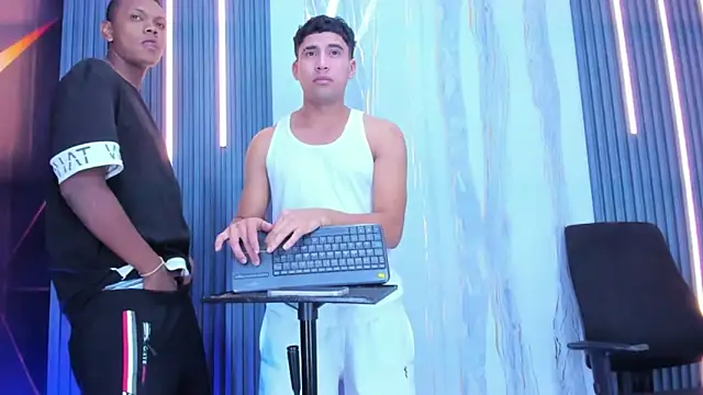 Play boys Hot2 online show from December 2025 01:44:02 AM