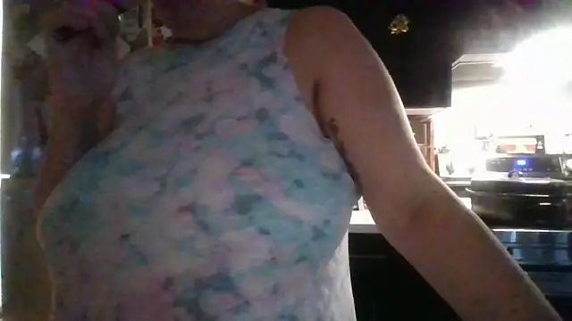 october1992xx online show from December 2025 07:53:01 PM