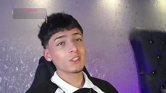 MateoMitchell online show from November 2025 05:22:02 AM