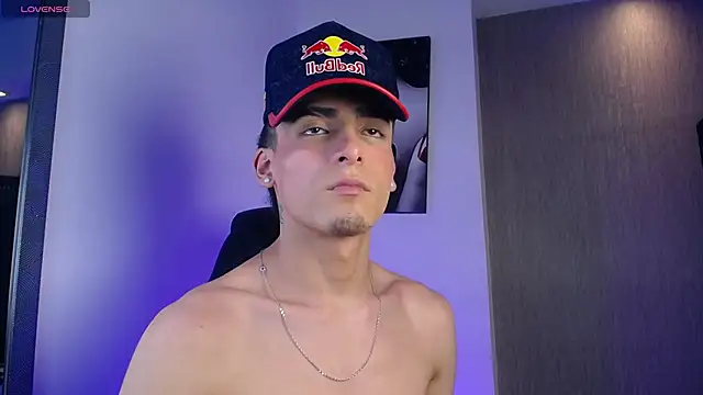 MateoMitchell online show from April 2026 11:13:02 PM