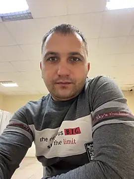 Snapshot of Mahrovmaxim chatting on October 2025 06:01:01 AM Mahrovmaxim online show from October 2025 06:01:01 AM