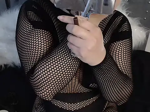 NamyMiller online show from October 2025 03:22:02 PM