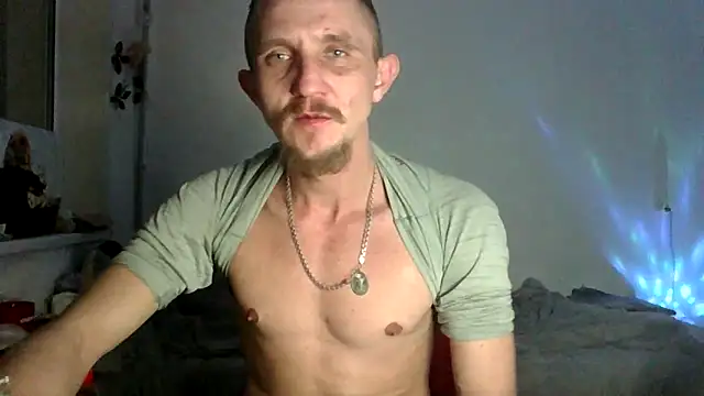 Twolatte1520 online show from February 2026 01:46:02 AM