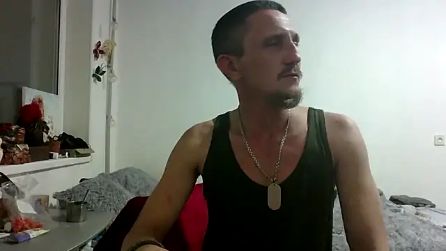 Twolatte1520 online show from April 2026 07:01:02 PM