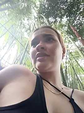 abby murphy online show from November 2025 08:12:01 PM