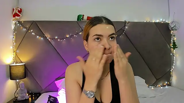 abby murphy online show from December 2025 12:05:01 AM