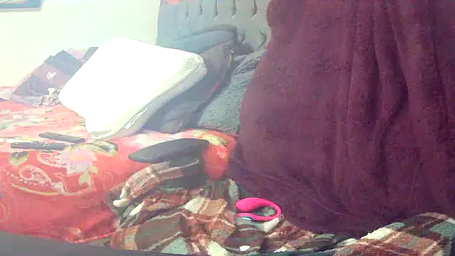 Playful MILF Demi online show from June 2026 08:39:02 AM