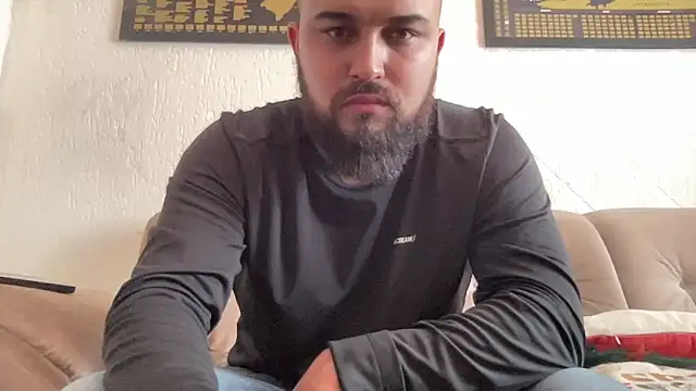 Snapshot of mayday2025m chatting on March 2026 05:05:02 PM mayday2025m online show from March 2026 05:05:02 PM