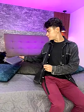 Sam Clark online show from October 2025 03:50:02 AM