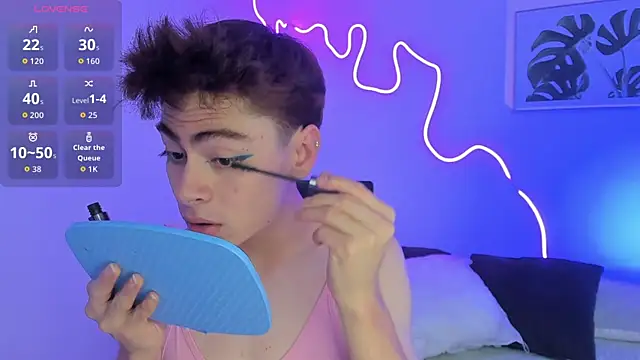 Sam Clark online show from November 2025 04:37:02 AM