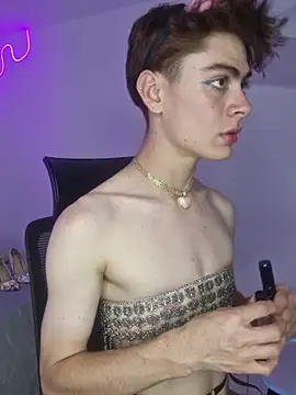 Sam Clark online show from December 2025 05:17:02 AM