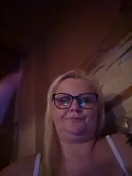 NieMaJazdyBezGwiazdy7883 online show from November 2025 06:41:02 PM