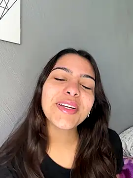 liz maciel online show from October 2025 12:57:02 PM