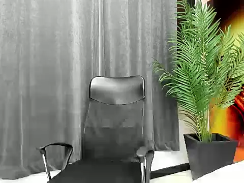 jasonshaw25 online show from February 2026 06:17:02 PM