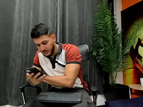 jasonshaw25 online show from February 2026 05:47:02 PM