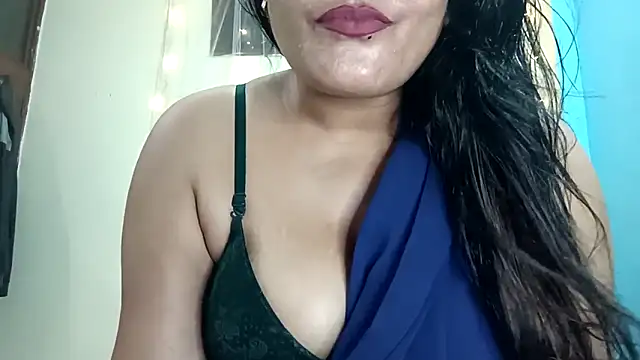 horny milf couple online show from March 2026 02:15:01 AM