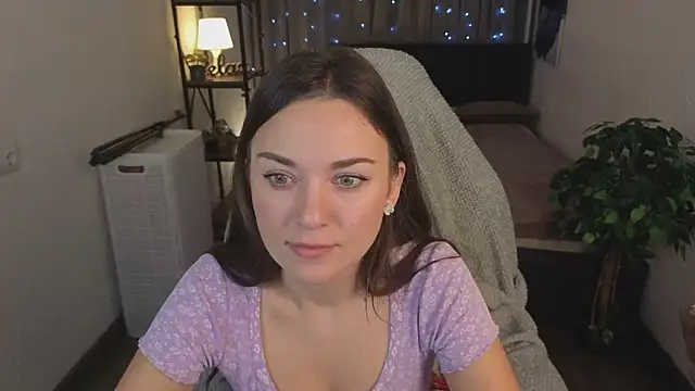 Madison Golden online show from November 2025 06:45:02 AM