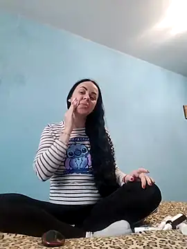 Stefaniyaxq online show from November 2025 08:47:01 AM