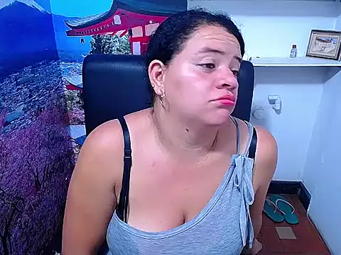 Biigg xxx online show from November 2025 10:21:02 PM