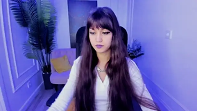 Snapshot of TiffanyYounge chatting on November 2025 12:17:01 PM TiffanyYounge online show from November 2025 12:17:01 PM