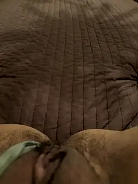 luciamaria01 online show from October 2025 06:38:02 PM