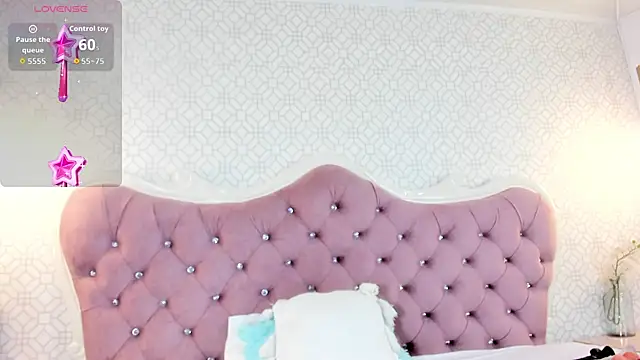 MarcelaCortes online show from July 2026 09:38:01 PM