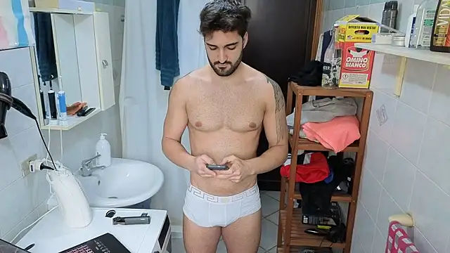 Al3xox02 online show from February 2026 09:21:02 AM