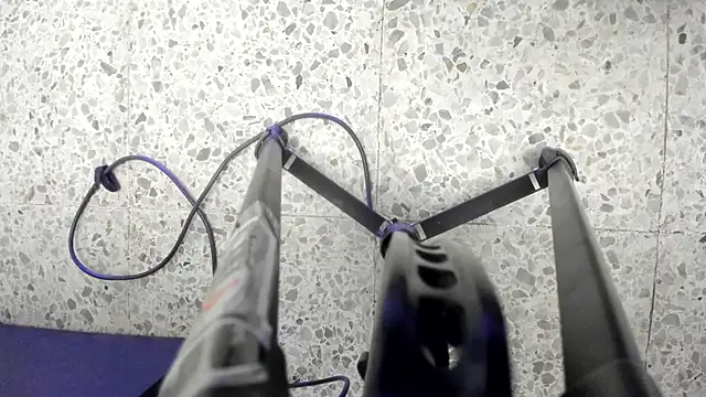 Snapshot of Leoo_Miller chatting on November 2025 04:03:02 AM Leoo Miller online show from November 2025 04:03:02 AM