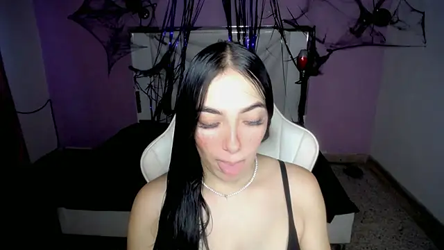 Snapshot of cielooo_ chatting on November 2025 08:33:02 PM cielooo online show from November 2025 08:33:02 PM