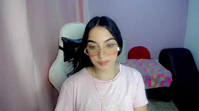 Snapshot of cielooo_ chatting on April 2026 03:48:01 AM cielooo online show from April 2026 03:48:01 AM