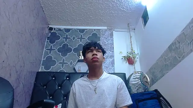 sexyboys cutex18 online show from April 2026 10:43:02 PM