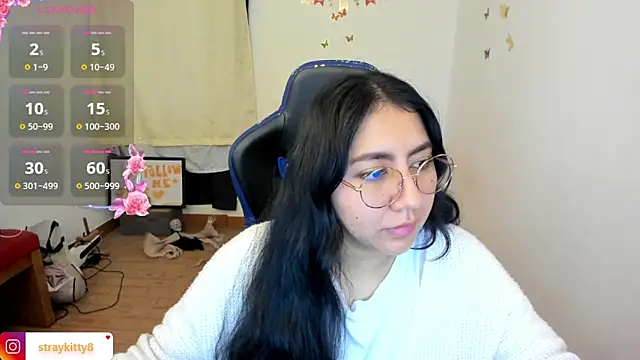 Snapshot of LoveLyy- chatting on February 2026 01:26:02 PM LoveLyy- online show from February 2026 01:26:02 PM