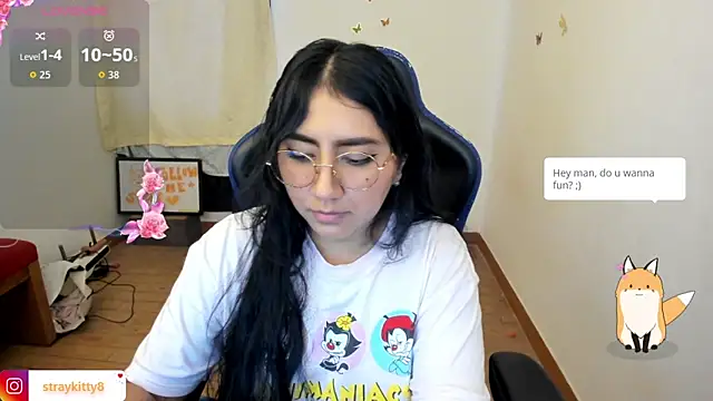 Snapshot of LoveLyy- chatting on February 2026 06:59:02 PM LoveLyy- online show from February 2026 06:59:02 PM