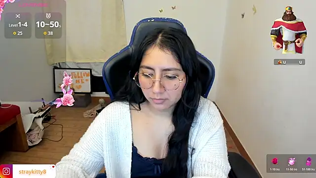 Snapshot of LoveLyy- chatting on February 2026 01:51:02 PM LoveLyy- online show from February 2026 01:51:02 PM