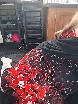 Snapshot of AugustRayn chatting on February 2026 03:04:01 AM AugustRayn online show from February 2026 03:04:01 AM